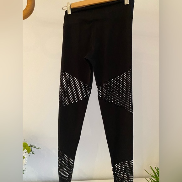 Yoga Design Lab Katie Mesh Yoga Leggings - Picture 5 of 7